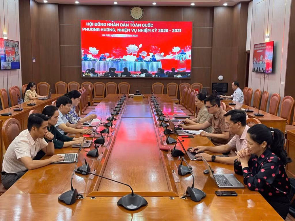 Các đại biểu dự tại điểm cầu Quảng Ninh.