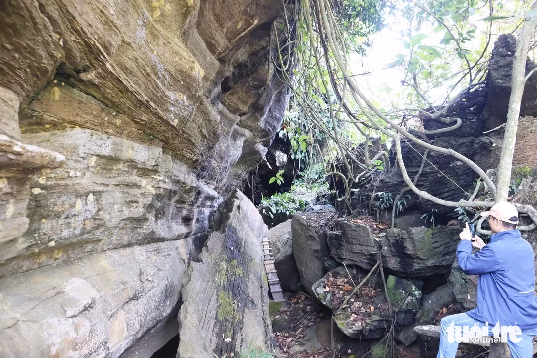 Đường vào Hang Dơi