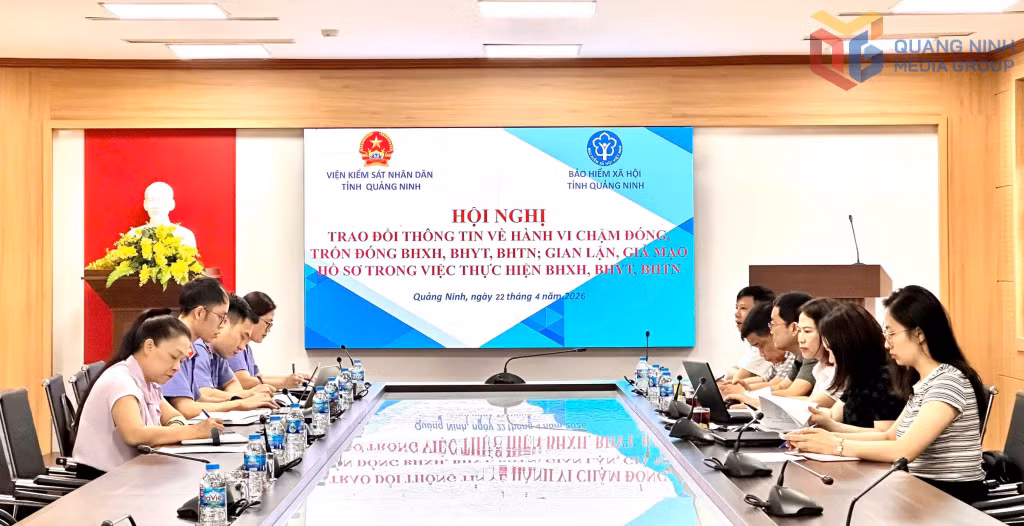BHXH tỉnh và Viện KSND tỉnh trao đổi thông tin về hành vi chậm đóng, trốn đóng BHXH, BHYT, BHTN; gian lận, giả mạo hồ sơ trong việc thực hiện BHXH, BHYT, BHTN, tháng 4/2026.