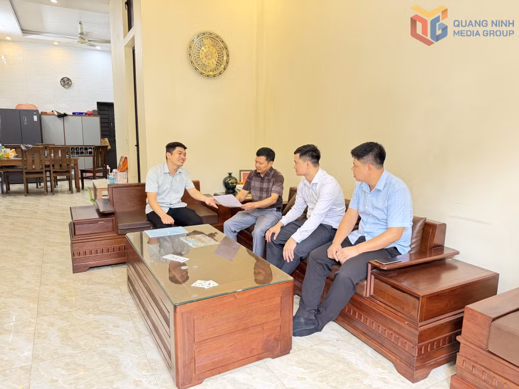 Chủ đầu tư dự án đô thị mới Cao Xanh - Hà Khánh A phối hợp với chính quyền địa phương tháo gỡ khó khăn, vướng mắc cho các hộ dân.