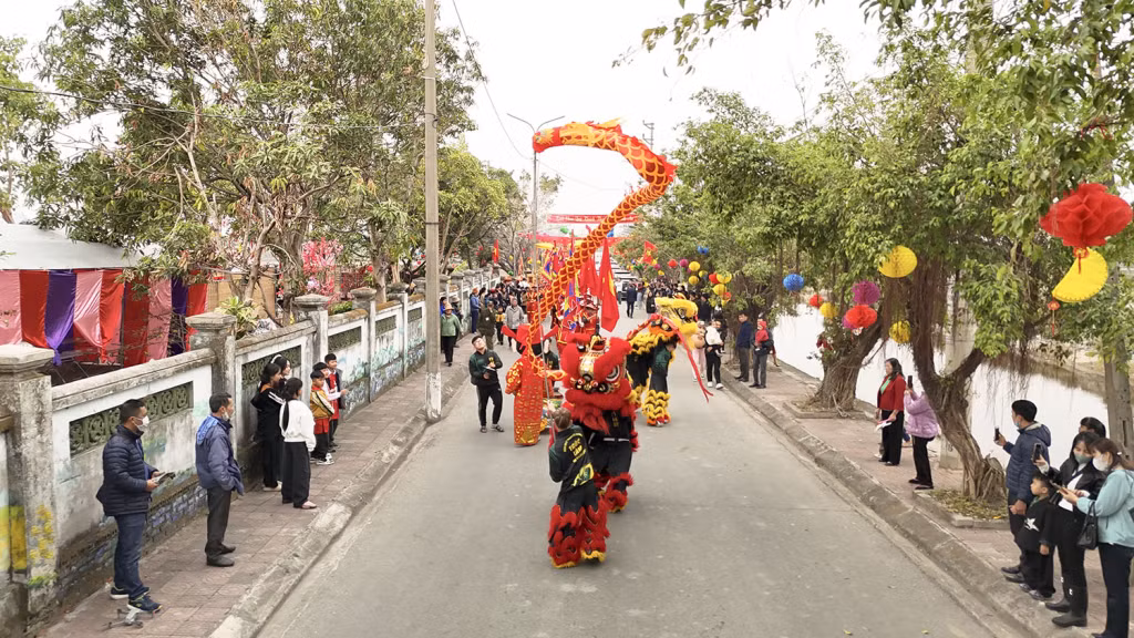 Rộn ràng Lễ hội đình Đền Công, miếu Cổ Linh. Ảnh: Hải Ninh (CTV)
