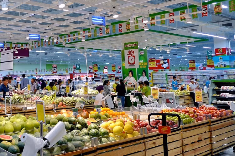 Chi phí đưa sản phẩm vào siêu thị cao khiến DN gặp khó.
