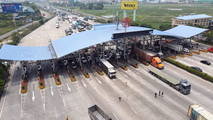 Trạm thu phí BOT Pháp Vân - Cầu Giẽ. Ảnh: Lê Phú/Báo Tin tức