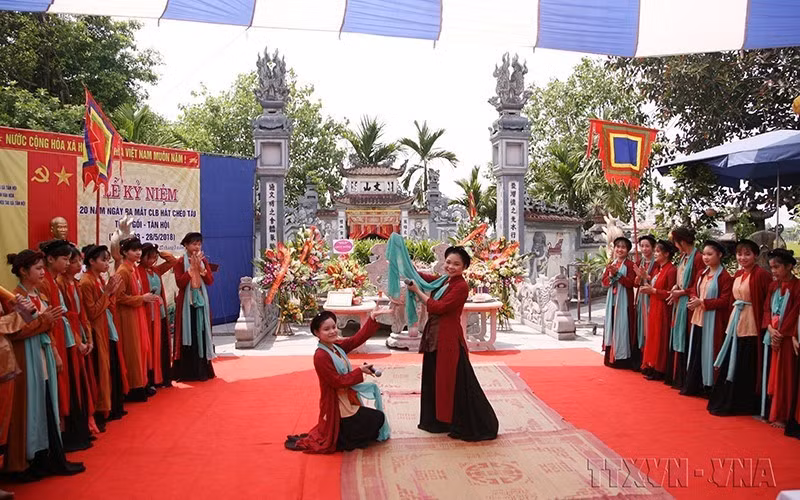 Việc làm sống dậy các di sản, di tích cũng là một giải pháp quan trọng. Ảnh: TTXVN