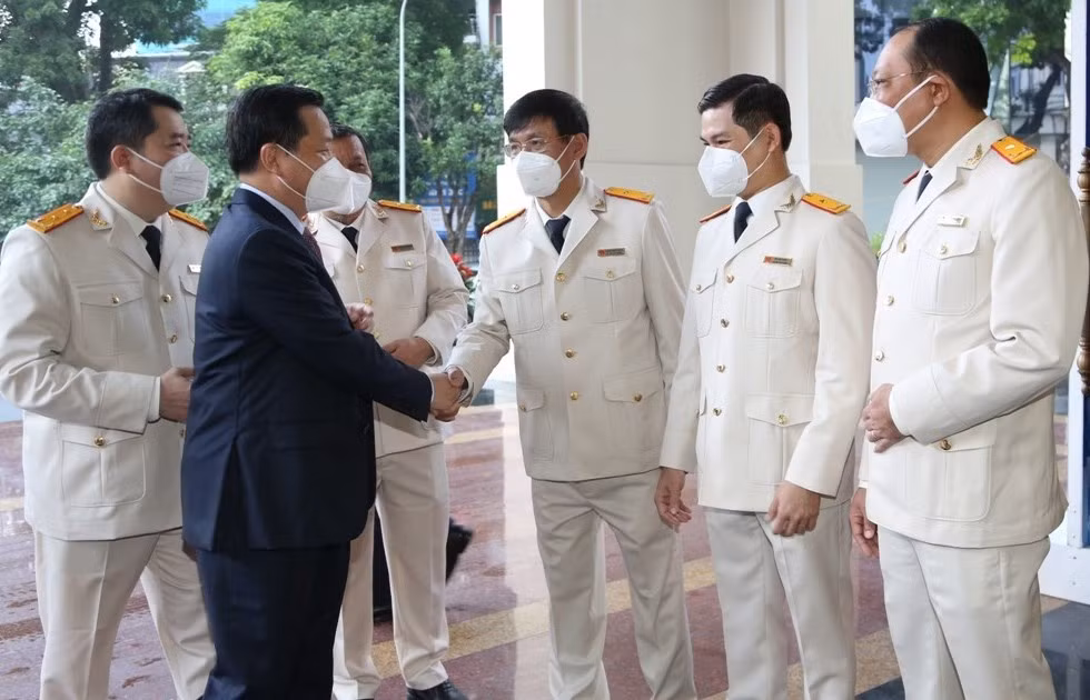 Việc xây dựng hệ thống hóa đơn điện tử chỉ là bước đầu, việc vận hành và sử dụng hệ thống một cách hiệu quả mới thực sự là mong đợi của Đảng, Nhà nước, Chính phủ và kỳ vọng của toàn xã hội, của người dân, doanh nghiệp đối với ngành tài chính, ngành thuế.