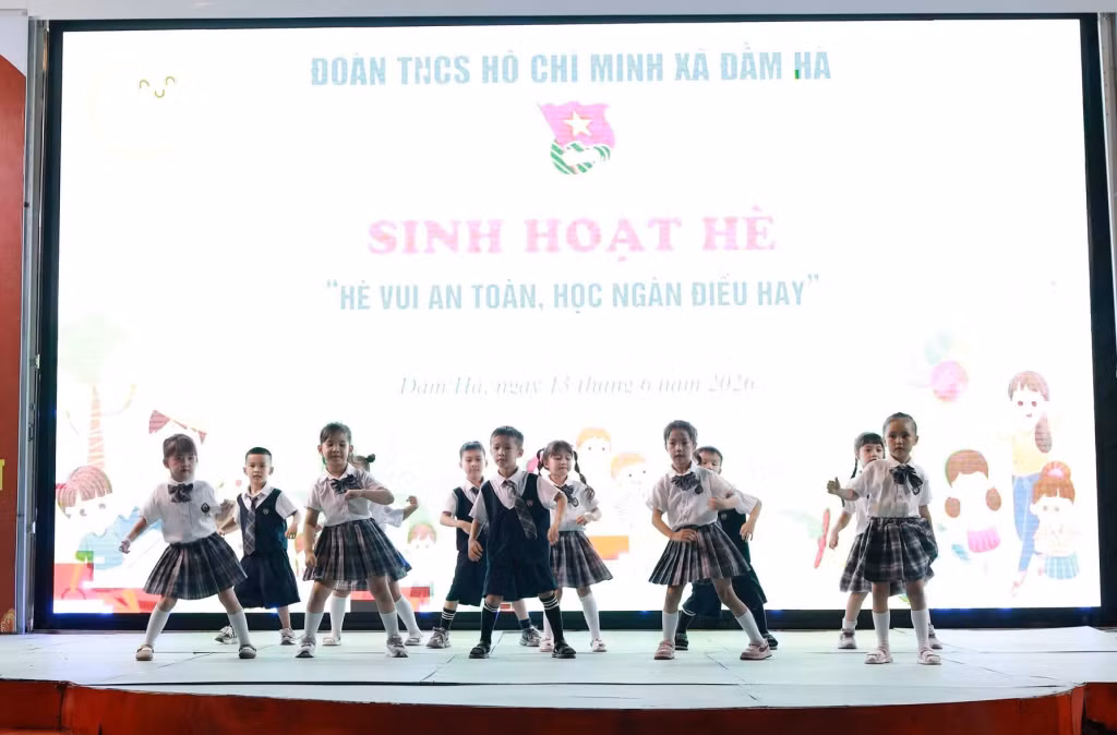 Đoàn xã Quảng Tân tổ chức sinh hoạt hè cho thiếu nhi.