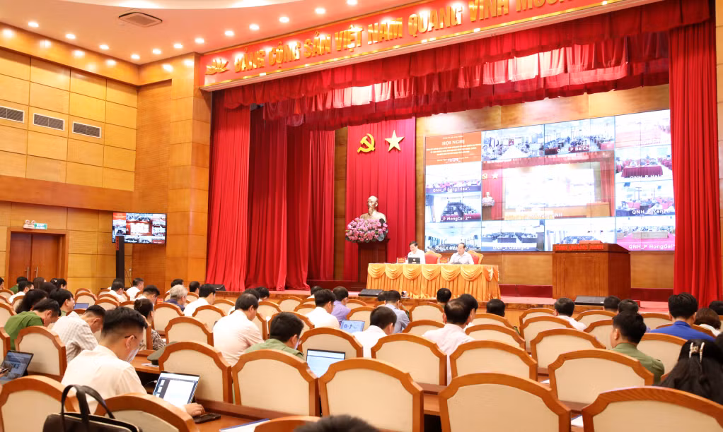Quang cảnh hội nghị.