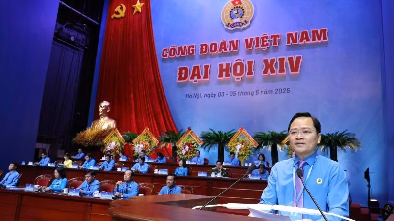 Chủ tịch Tổng Liên đoàn Lao động Việt Nam Nguyễn Anh Tuấn phát biểu bế mạc Đại hội.