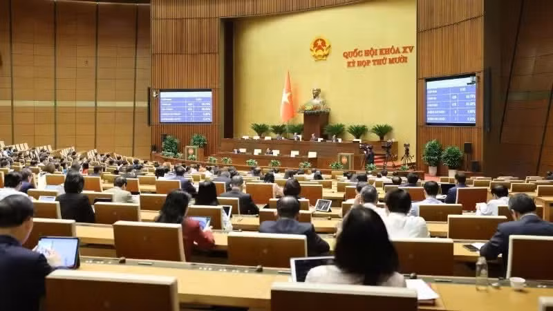 Quốc hội thông qua Luật Tình trạng khẩn cấp. (Ảnh: DUY LINH)