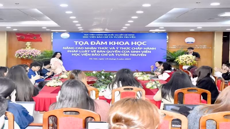 Một hoạt động tuyên truyền, nâng cao nhận thức về quyền tác giả và bản quyền trong môi trường số.