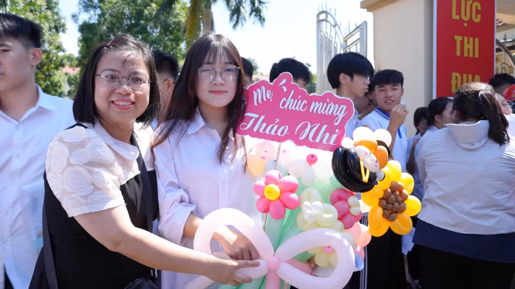 Kỳ thi tốt nghiệp THPT năm 2026: Khép lại một hành trình nhiều cảm xúc ảnh 15
