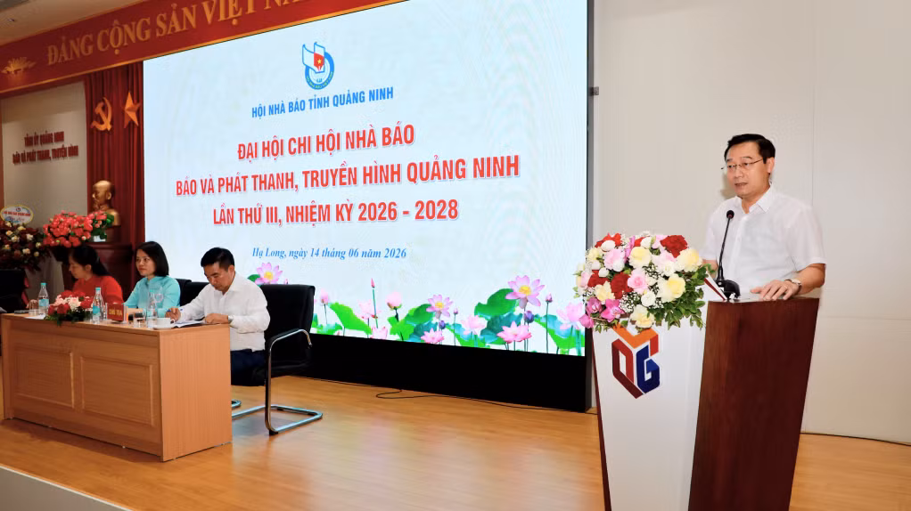 Đồng chí Nguyễn Thế Lãm, Tỉnh ủy viên, Bí thư Đảng ủy, Giám đốc Báo và Phát thanh, Truyền hình Quảng Ninh, Chủ tịch Hội Nhà báo tỉnh, phát biểu chỉ đạo Đại hội.