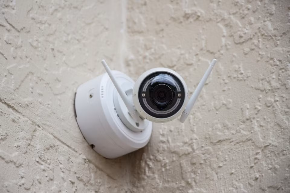 Camera giám sát kết nối Internet sẽ phải đáp ứng các tiêu chuẩn an ninh mạng mới từ ngày 1/7.
