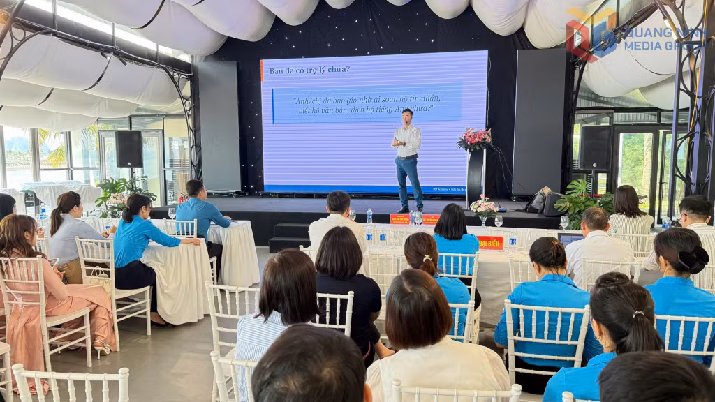 Công đoàn phường Tuần Châu tổ chức tập huấn chuyển đổi số cho đoàn viên, người lao động.