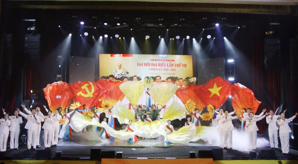 Tiết mục liên khúc 