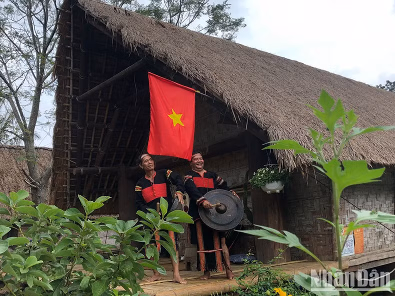 Ngày hội Đại đoàn kết tại Làng Văn hóa Du lịch các dân tộc Việt Nam.