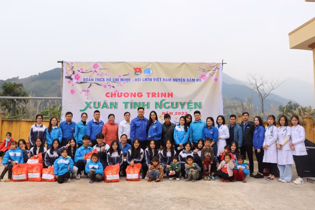 Huyện đoàn Đầm Hà: Chương trình “Xuân tình nguyện” năm 2023 ảnh 1