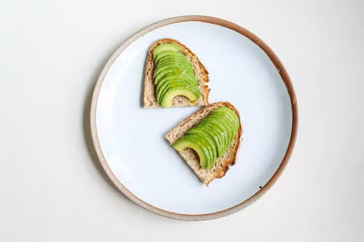 Bơ là nguồn cung cấp maige tự nhiên (Ảnh: VeryWell)
