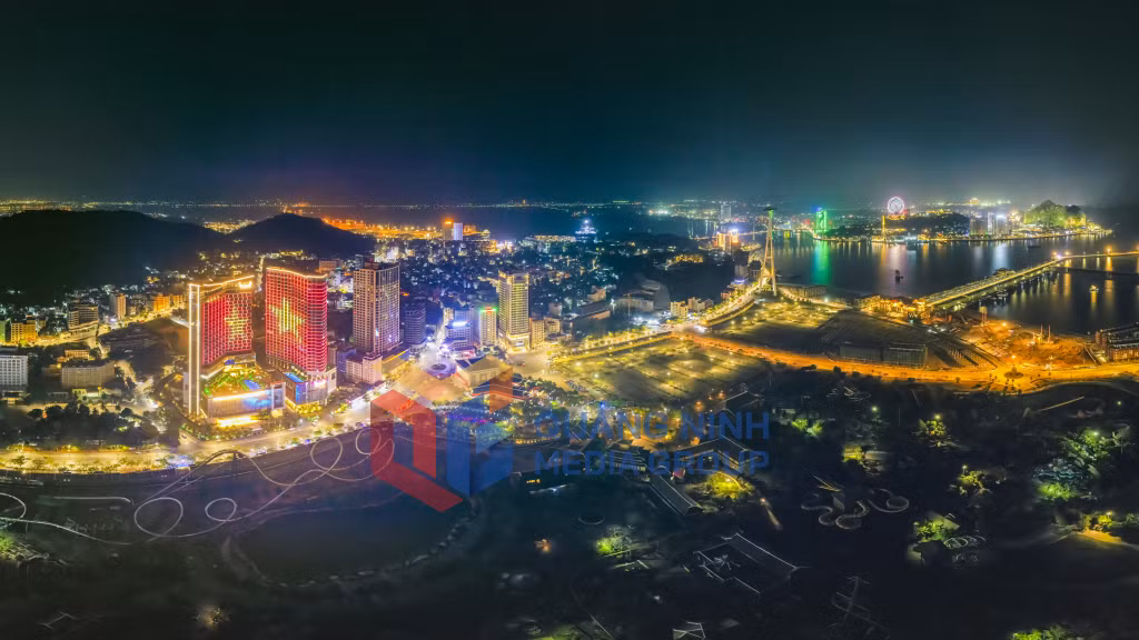 Phường Hùng Thắng về đêm (1-2023). Ảnh: Hùng Sơn