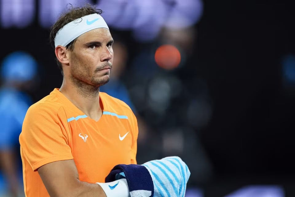 Nỗi buồn của Rafael Nadal sau khi rời Australian Open 2023 từ sớm. Ảnh: Reuters.