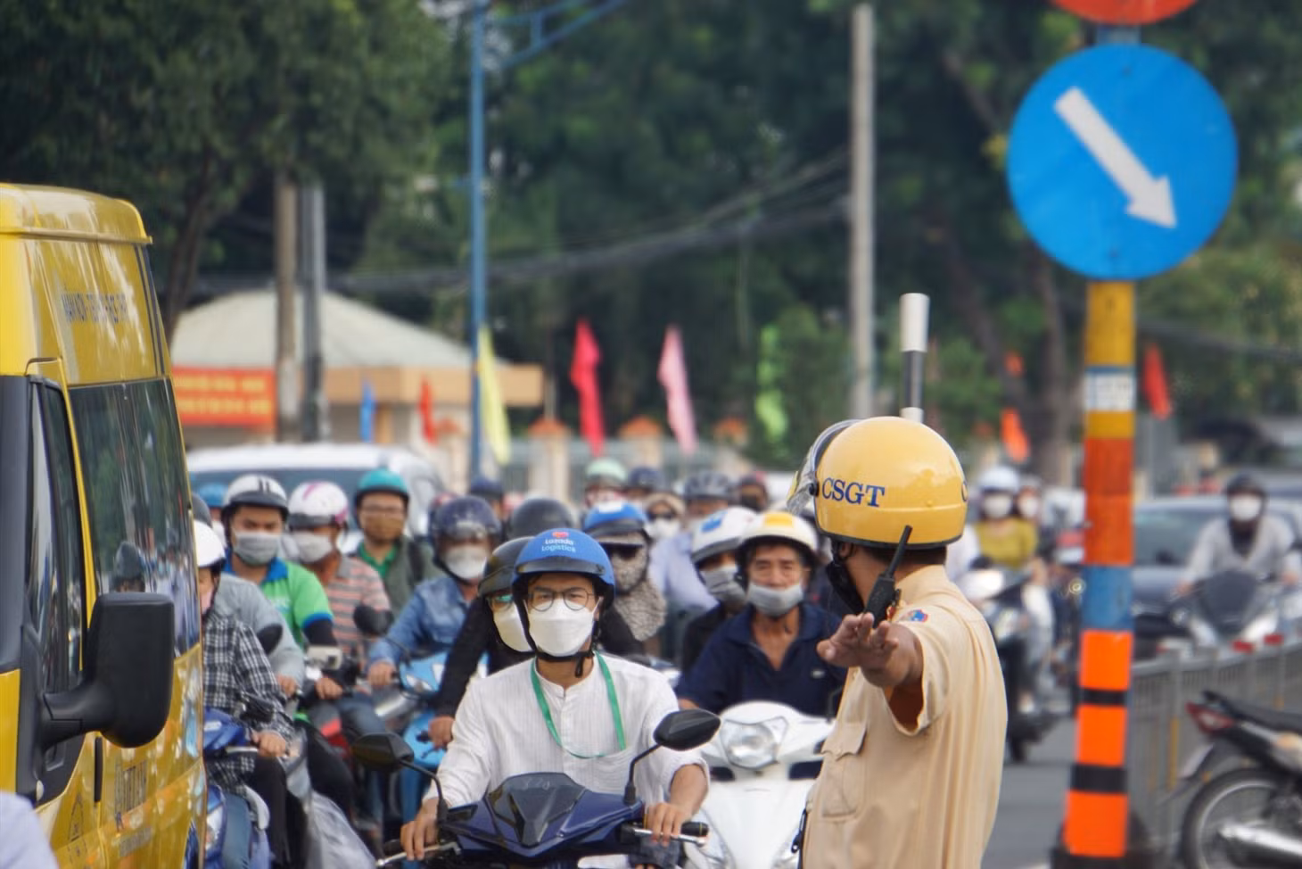 Sau Tết, lượng lớn người và phương tiện sẽ trở lại các thành phố. Ảnh minh hoạ: Minh Quân