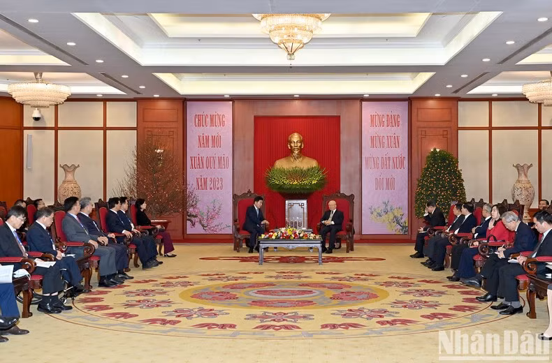 Quang cảnh buổi tiếp Chủ tịch Quốc hội Hàn Quốc Kim Jin Pyo tại Trụ sở Trung ương Đảng.