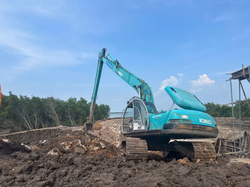 Hai vị trí xung yếu trên tuyến đê Hà Nam, TX Quảng Yên đã được gia cố.