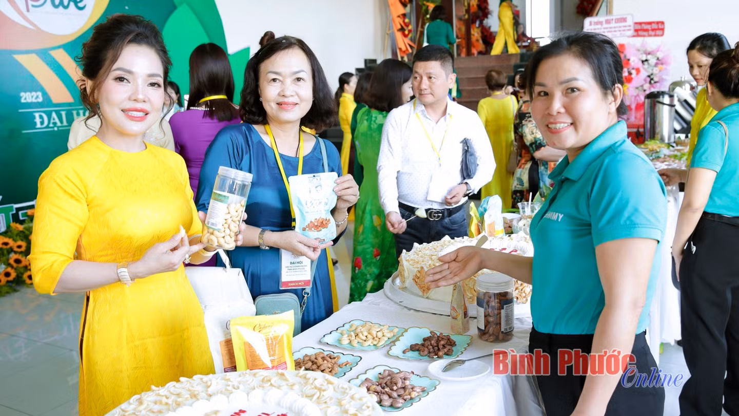 Hiện nay, trên địa bàn tỉnh, các sản phẩm được chế biến từ hạt điều rất phong phú, tuy nhiên chỉ có 3 sản phẩm điều được cấp chỉ dẫn địa lý
