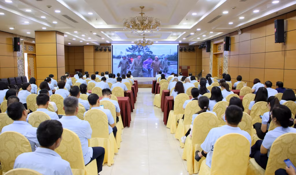 Quang cảnh hội nghị.