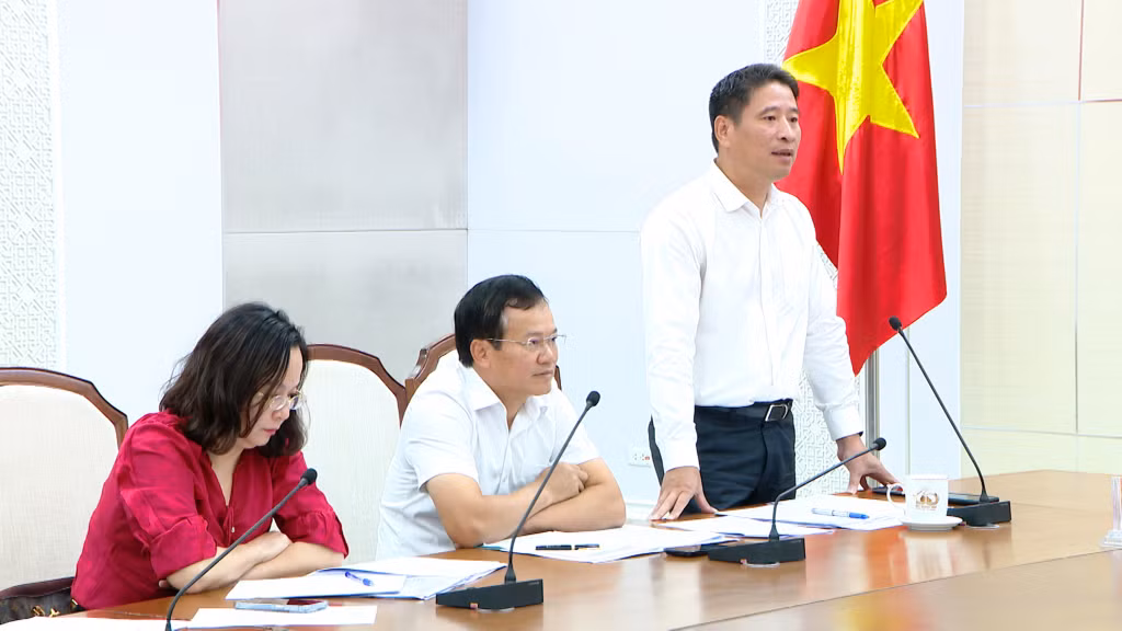 Phó Tổng Giám đốc Ngân hàng Thương mại cổ phần Đầu tư và Phát triển (BIDV) phát biểu tại buổi làm việc. 
