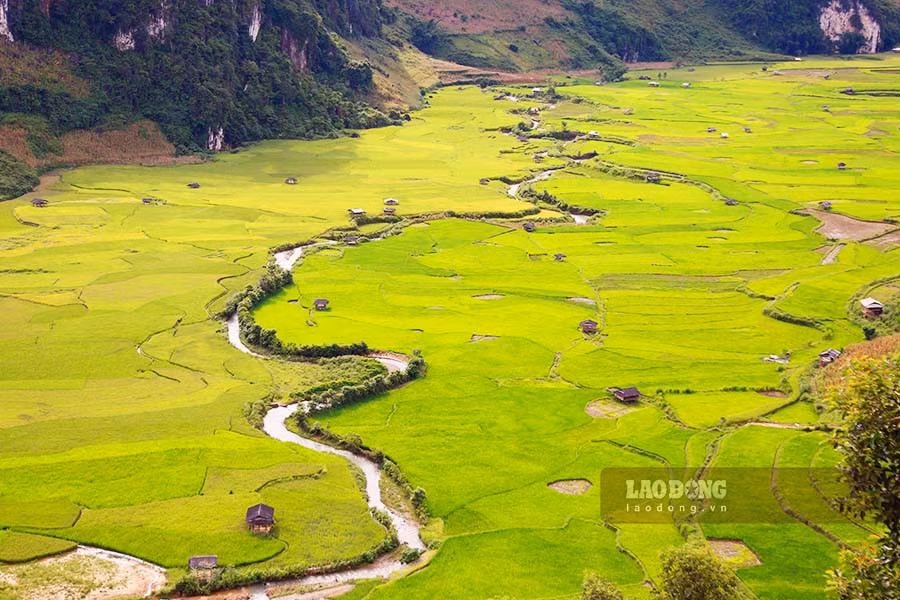 Cánh đồng Chiếu Tính, xã Tả Phìn là một trong những cánh đồng lớn, phì nhiêu nhất của huyện Tủa Chùa.