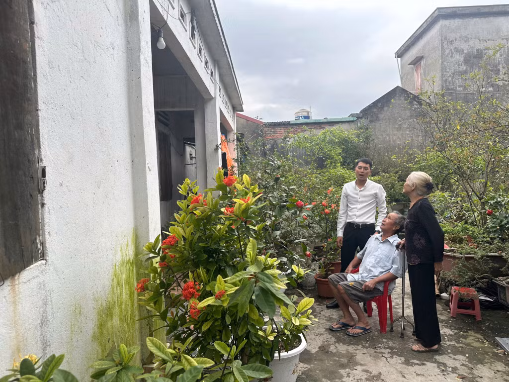 Ngôi nhà ông Nguyễn Văn Diễm (khu Bạch Đằng, phường Phương Nam, TP Uông Bí) bị tốc mái sau bão số 3.