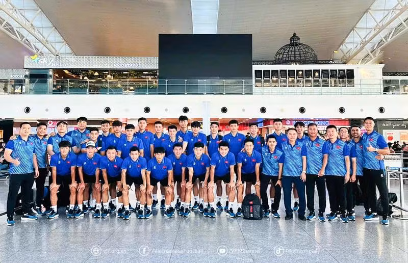 Đội tuyển U22 Việt Nam lên đường sang Trung Quốc tham dự giải giao hữu quốc tế CFA Team China 2024. (Ảnh: VFF)