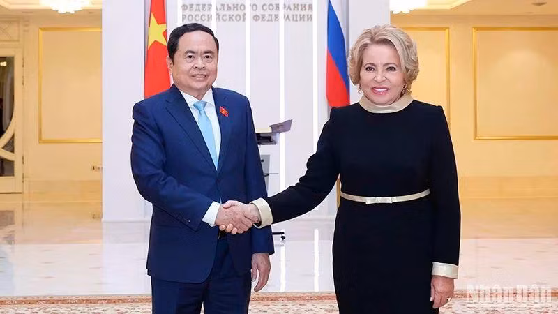 Chủ tịch Quốc hội Trần Thanh Mẫn và Chủ tịch Hội đồng Liên bang Quốc hội Liên bang Nga Valentina Matvienko. (Ảnh: Thống Nhất/TTXVN)