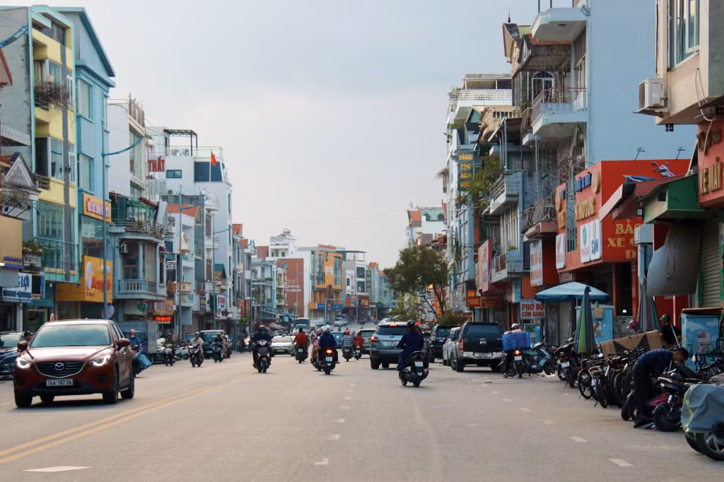 TP Hạ Long đã khôi phục nhịp sống bình thường sau bão số 3.