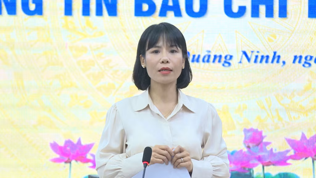 Đồng chí Nguyễn Thị Kim Nhàn, Phó Trưởng Ban Tuyên giáo Tỉnh ủy, phát biểu, định hướng tuyên truyền trong thời gian tới.