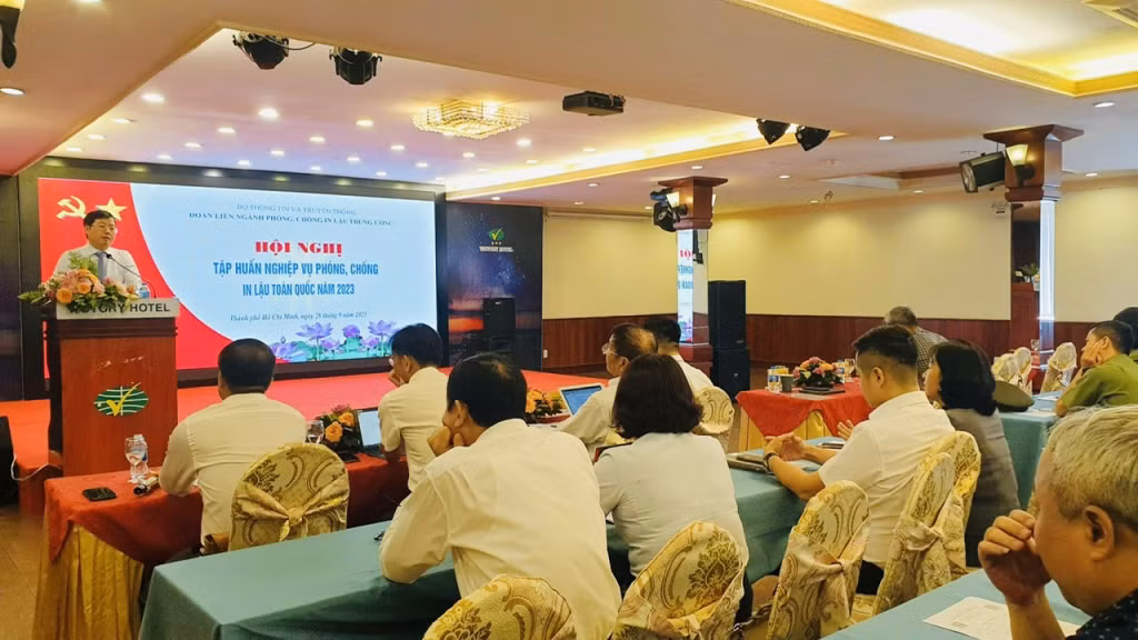 Thứ trưởng Bộ Thông tin và Truyền thông - Nguyễn Thanh Lâm phát biểu chỉ đạo tại hội nghị.