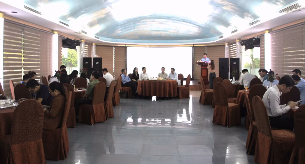 Quang cảnh tọa đàm hiệu chỉnh Bộ phiếu khảo sát DDCI Quảng Ninh năm 2023.