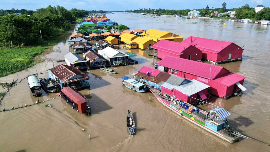 Đây là địa điểm du lịch độc đáo, thu hút du khách trong và ngoài nước vài năm trở lại đây. Ảnh: Khương Nhựt Minh