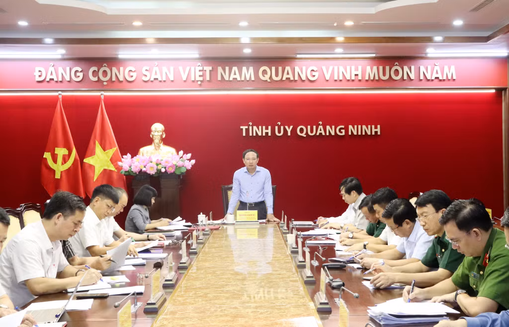 Đồng chí Nguyễn Xuân Ký, Ủy viên Trung ương Đảng, Bí thư Tỉnh ủy, Chủ tịch HĐND tỉnh kết luận hội nghị.