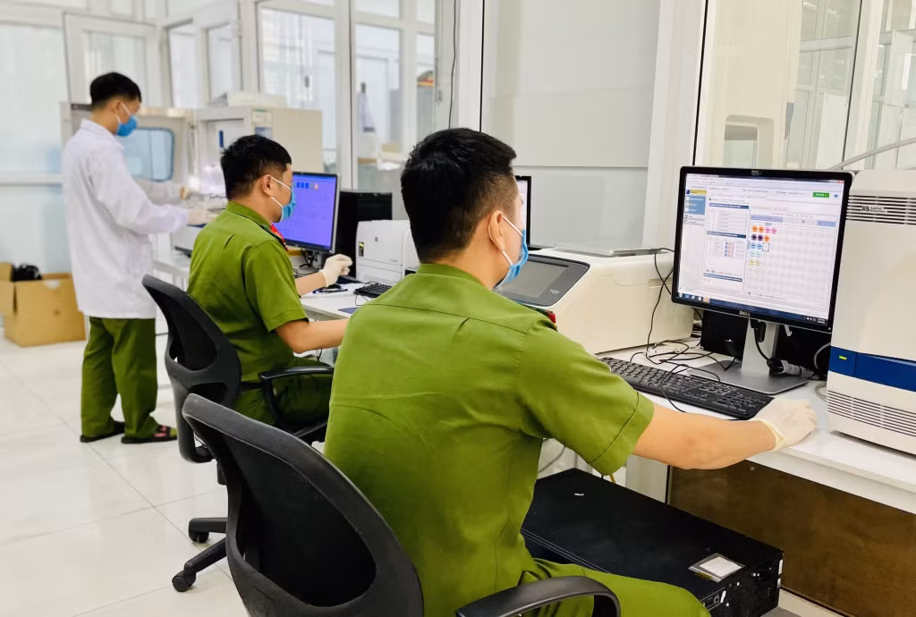 Giám định ADN là một trong những thành tựu vô cùng quan trọng.