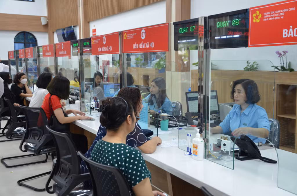 Trung bình mỗi ngày, Trung tâm Hành chính công thành phố sẽ tiếp nhận khoảng 500 hồ sơ TTHC qua hình thức trực tiếp.