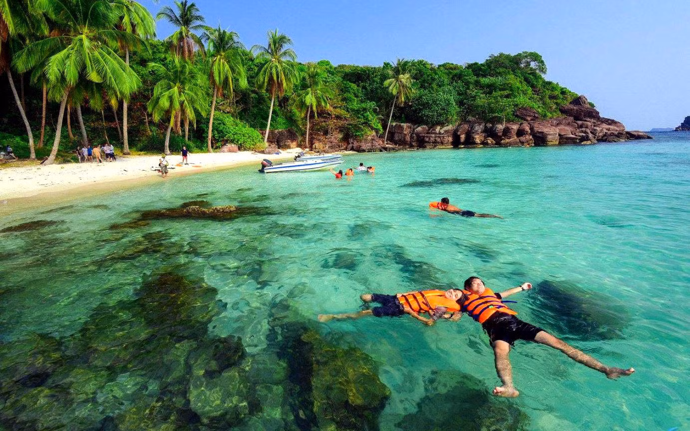 Du lịch Phú Quốc đang khá vắng vẻ (Ảnh: VietSense Travel)