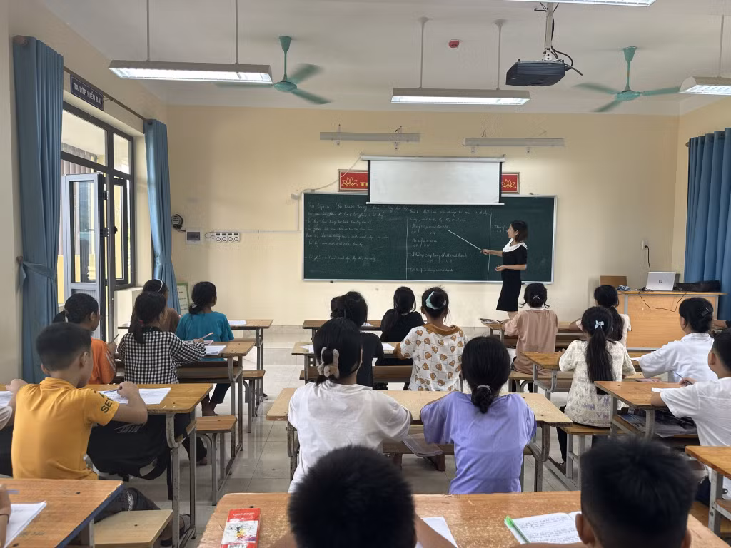 Một tiết học của học sinh Trường PTDT Nội trú Ba Chẽ.