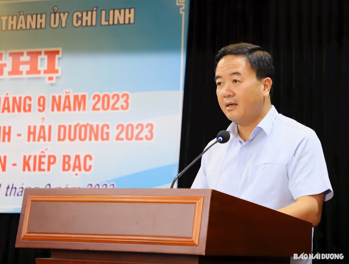 Chủ tịch UBND TP Chí Linh Nguyễn Văn Kiên thông tin tới các cơ quan báo chí về Festival Chí Linh - Hải Dương năm 2023