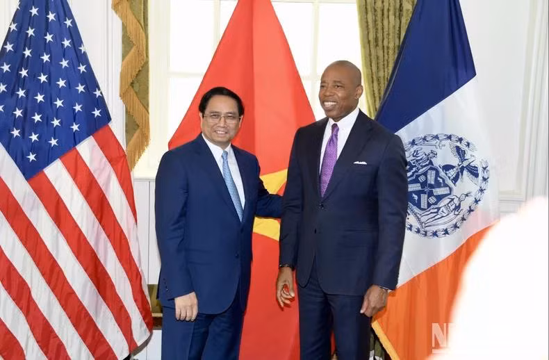 Thủ tướng Chính phủ Phạm Minh Chính và Thị trưởng thành phố New York Eric Adams.