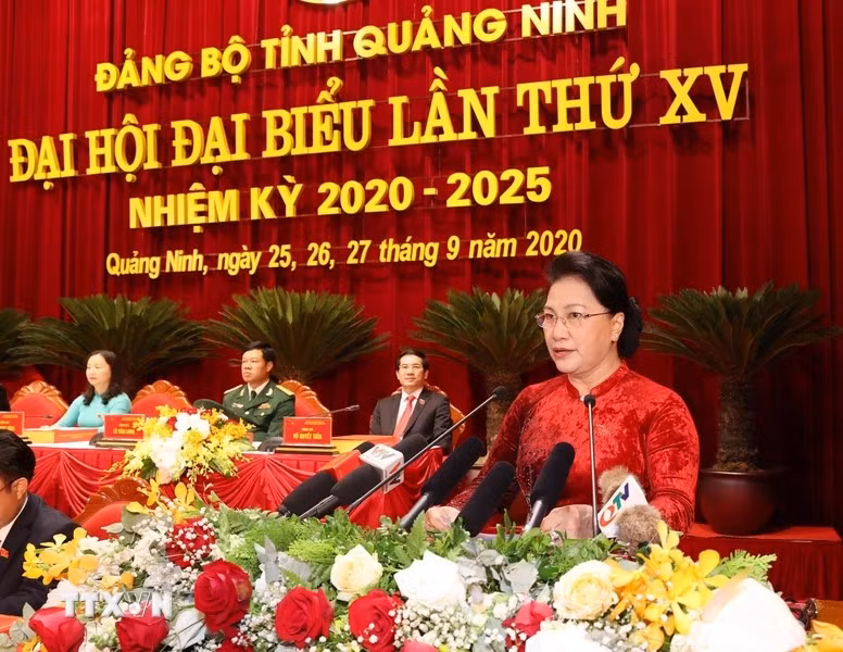 Xây dựng chính quyền liêm chính, phục vụ, thực sự “của dân, do dân, vì dân”,&nbsp;hoạt động hiệu lực, hiệu quả – Nhiệm vụ trọng tâm đặt ra tại Đại hội XV Đảng bộ tỉnh Quảng Ninh, nhiệm kỳ 2020 - 2025.
