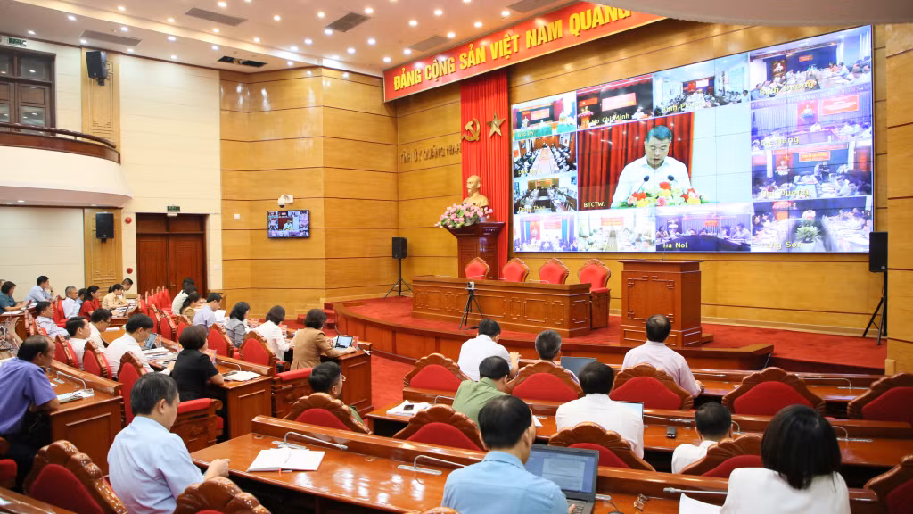 Lãnh đạo Ban Tổ chức Trung ương quán triệt nội dung các văn bản mới về công tác tổ chức xây dựng Đảng và triển khai các nhiệm vụ trọng tâm trong công tác xây dựng Đảng quý IV năm 2024.