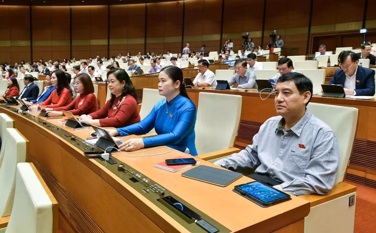 Các đại biểu dự Kỳ họp thứ 8, Quốc hội khóa XV sáng 28/10