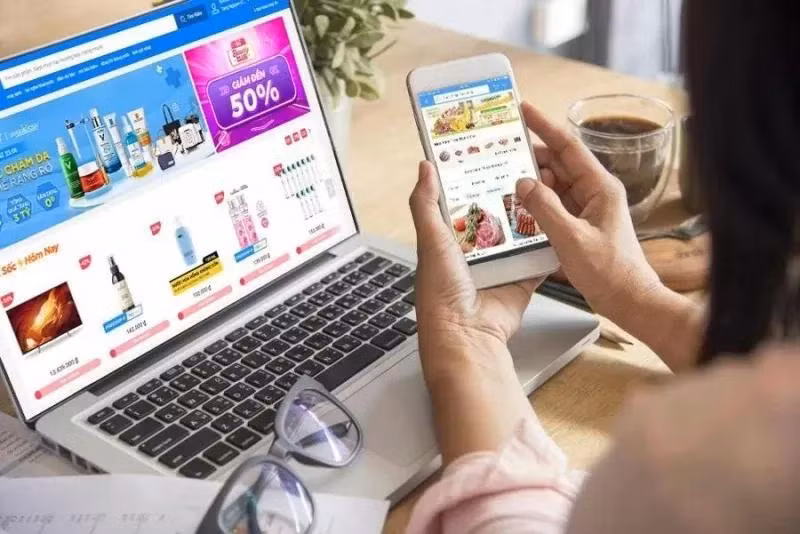 9 tháng người tiêu dùng Việt Nam chi 8,9 tỷ USD mua hàng trên sàn thương mại điện tử. Ảnh: MH